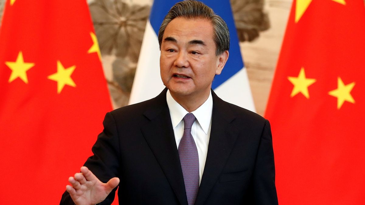 Šéf čínské diplomacie v Mnichově hájil vztahy s Ruskem